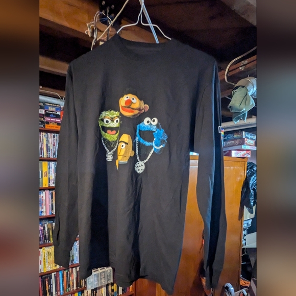 Sesame Street x NEFF gangster hood long sleeve size medium . 100% cotton - Picture 1 of 4